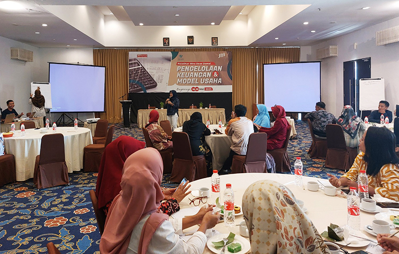Pelatihan Pelaku UKM untuk Dorong Peran Perempuan dalam Perdamaian di Banyuwangi