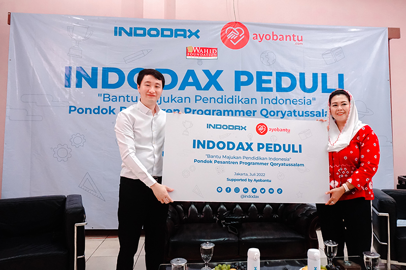 Lelang Lukisan NFT untuk Pemberdayaan Pesantren Qaryatus Salam Coding