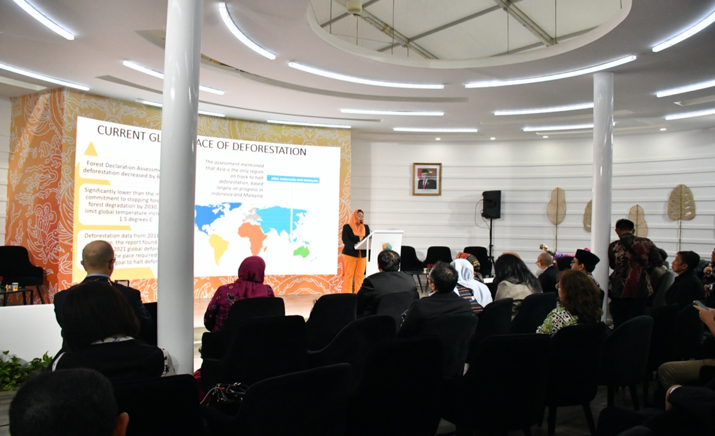Yenny Wahid, Direktur Wahid Foundation Bicara Strategi Indonesia dalam Mengatasi krisis Iklim di COP27