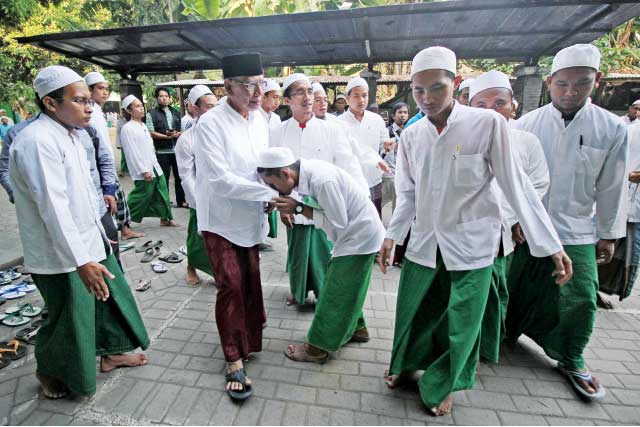 Pesantren Kini dan Nanti