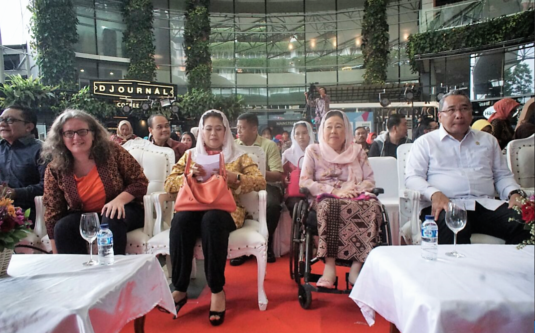 WF Latih Ibu-Ibu Dampingan Raih Peluang Usaha di Era Digital