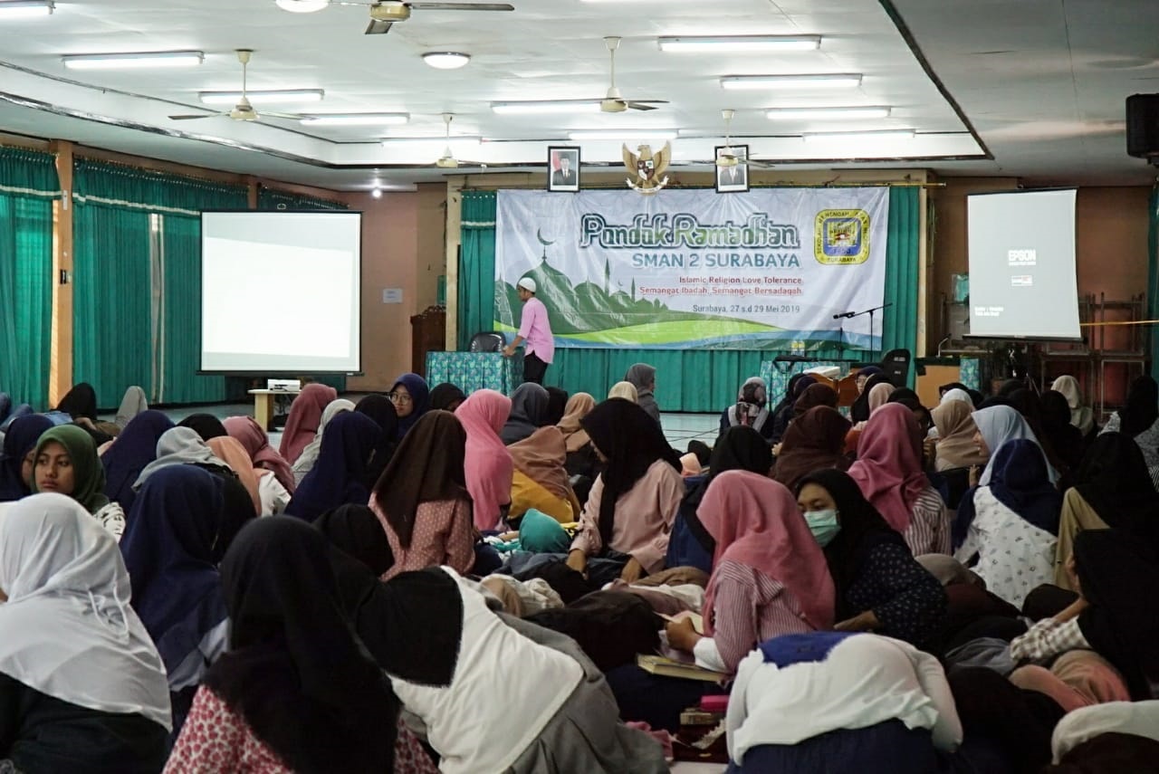 SMAN 2 Surabaya, Gelar Pesantren Ramadan dengan Pesan Perdamaian