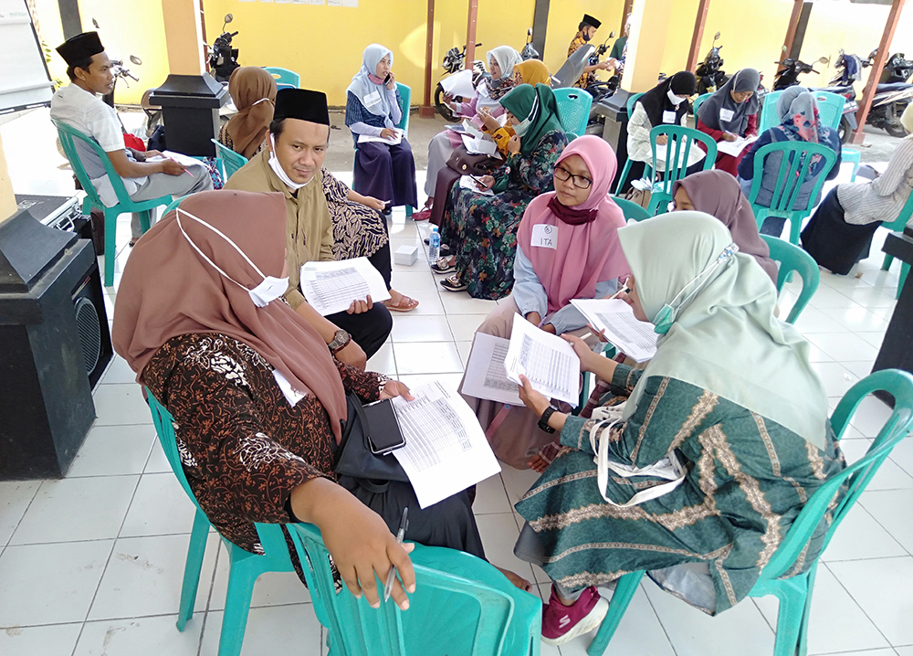 Wahid Foundation and The Peace Village/Kelurahan Women's Community Builds A Mechanism for Woman's Protection
